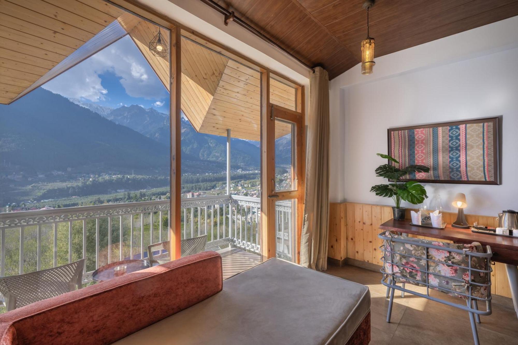Echor Himalayan Heights Manali Hotel Exterior photo