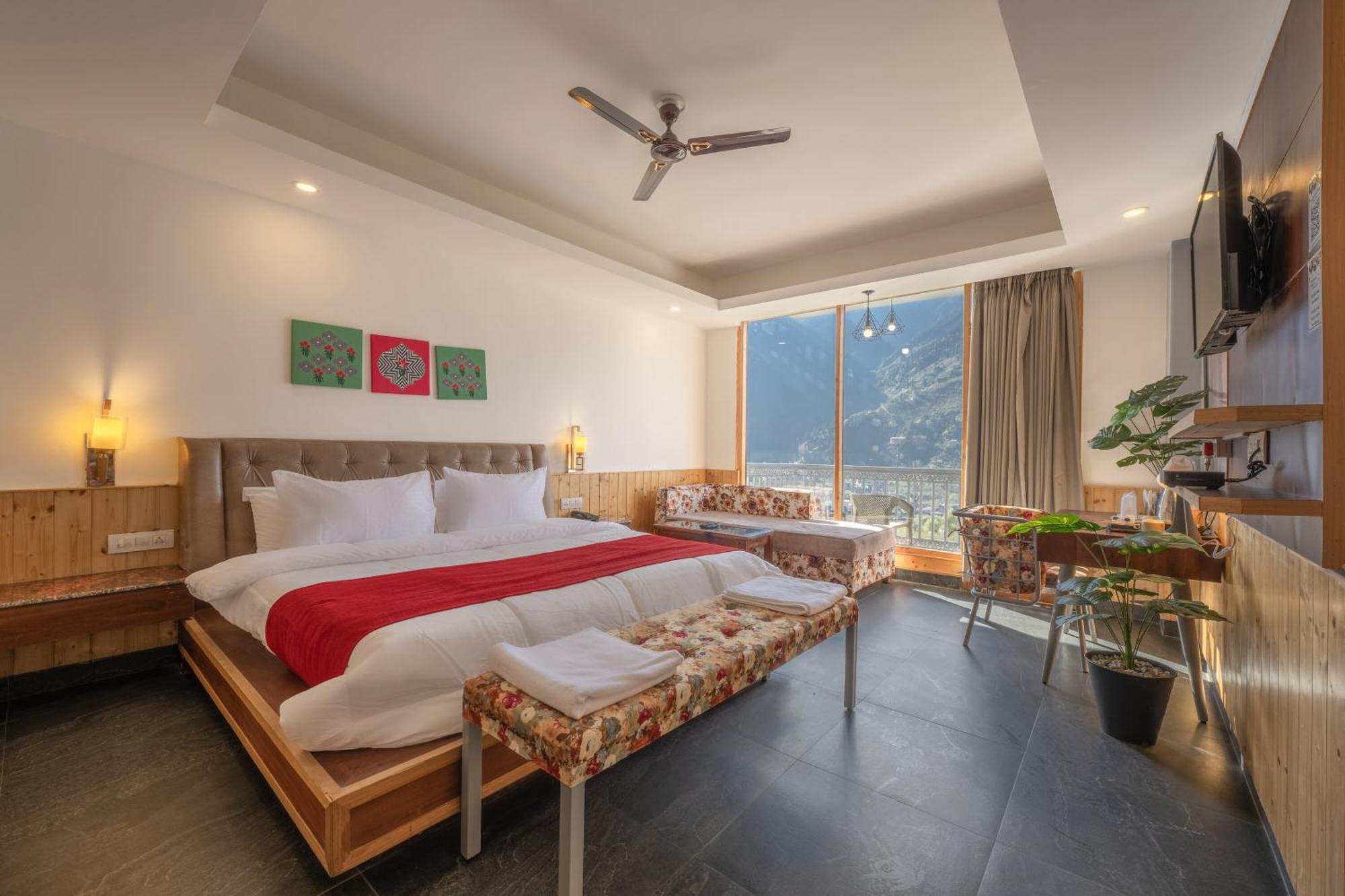 Echor Himalayan Heights Manali Hotel Exterior photo