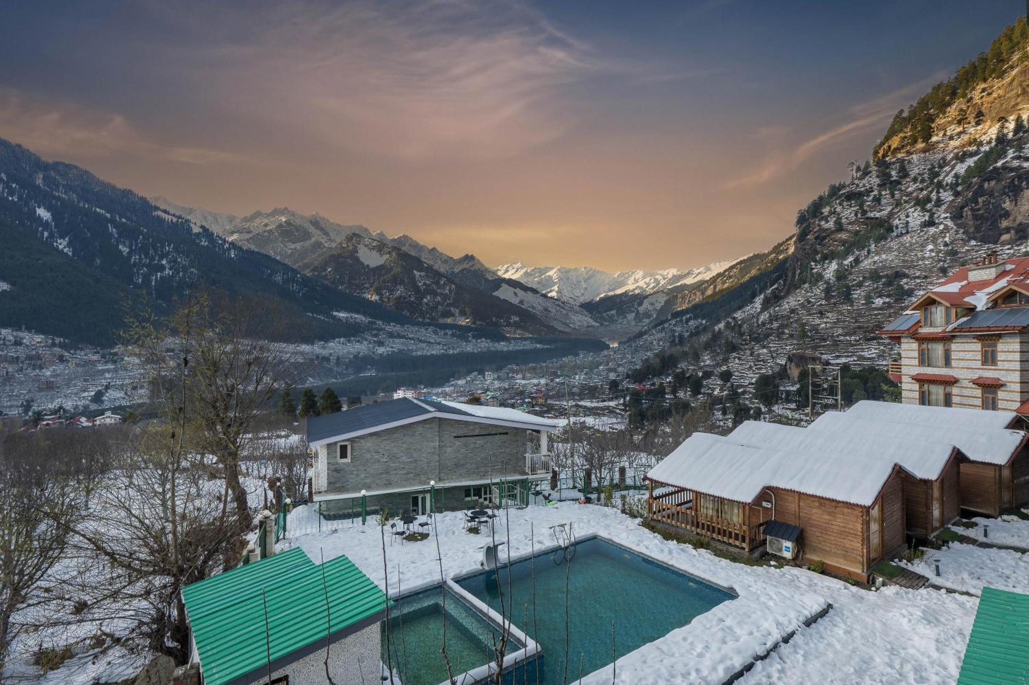Echor Himalayan Heights Manali Hotel Exterior photo